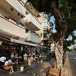 Cucu Hotel